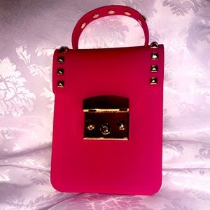 Nice cute leather bag for very cute occasion brand by Siyani allure